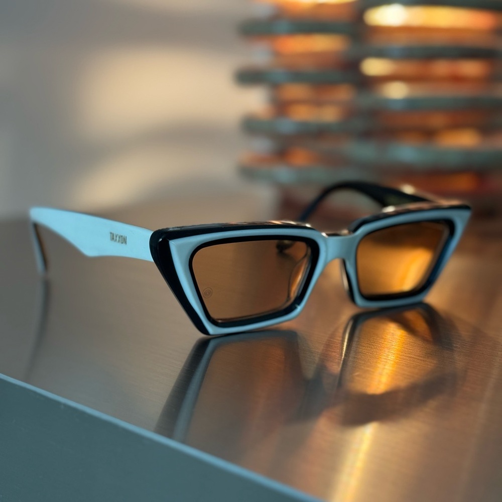 TAXXON CAT EYE BLACK & WHITE SUNGLASSES